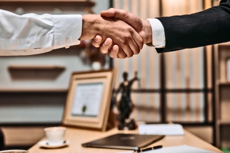 the-best-lawyer-in-oakville-ontario-theboo-the-best-of-ontario